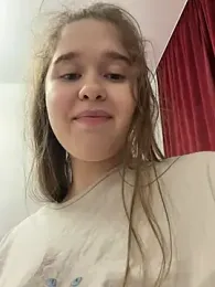 HornyGirlH webcam stripchat model stream image
