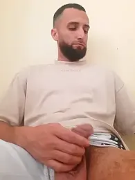 Luccareli10 webcam stripchat model stream image