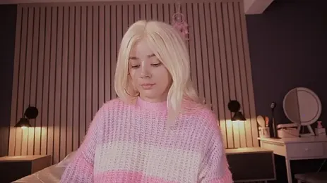 immagine stream di bella_adams_