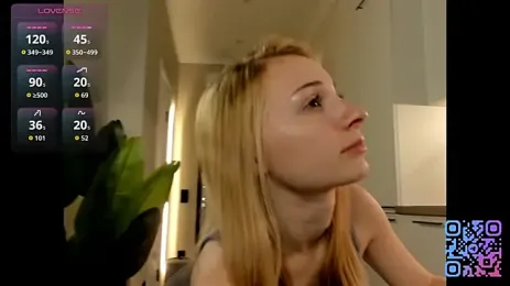 MagicCutie webcam stripchat model stream image