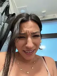 -_MiaQueen_- webcam stripchat model stream image